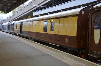 6313 coach at London Euston. &copy; AJax