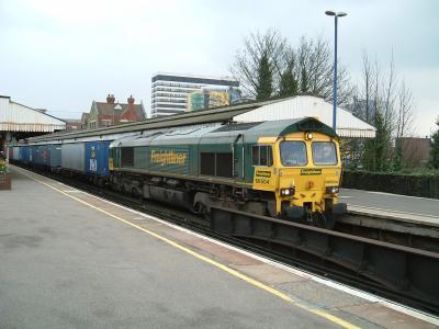 66504 at Basingstoke. &copy; Pape_Timmo