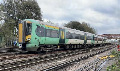 377421 at St Denys. &copy; BigKev