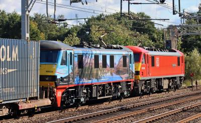 90024 at Rugeley Trent Valley. &copy; stevexos