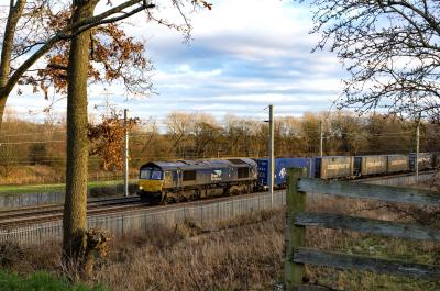 66422 at Winwick. &copy; stevexos
