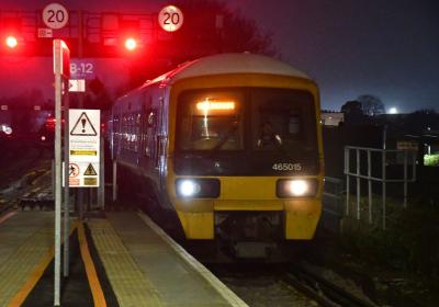 465015 at Dartford. &copy; MJM