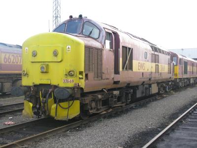 37669 at Toton TMD. &copy; Byron5574