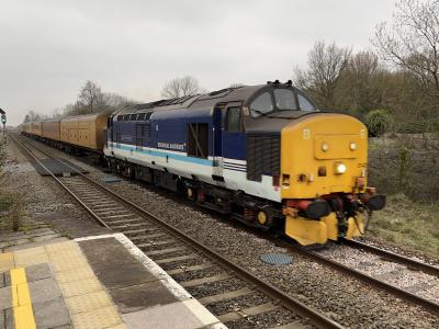 37425 at Yatton. &copy; BigKev