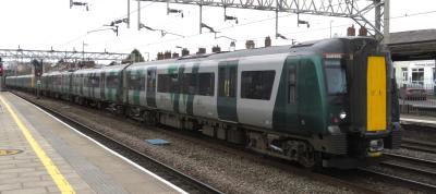 350125 at Stafford. &copy; Geoff