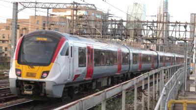 720536 at Bethnal Green. &copy; Geoff