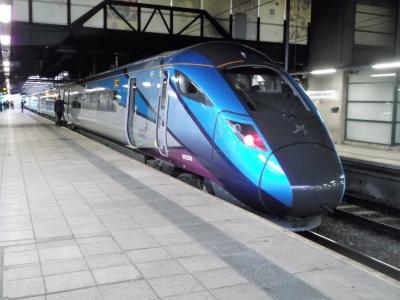 802209 at Manchester Victoria. &copy; Gary37401