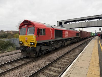 66025 at Peterborough. &copy; Cookey84
