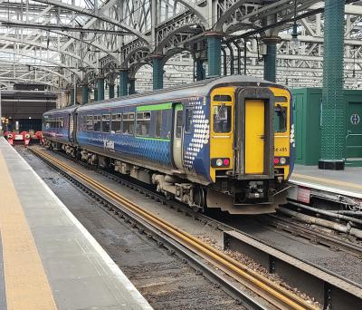 156495 at Glasgow Central. &copy; Geoff