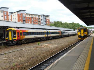 158883,150249 at Exeter Central. &copy; Trainman5862