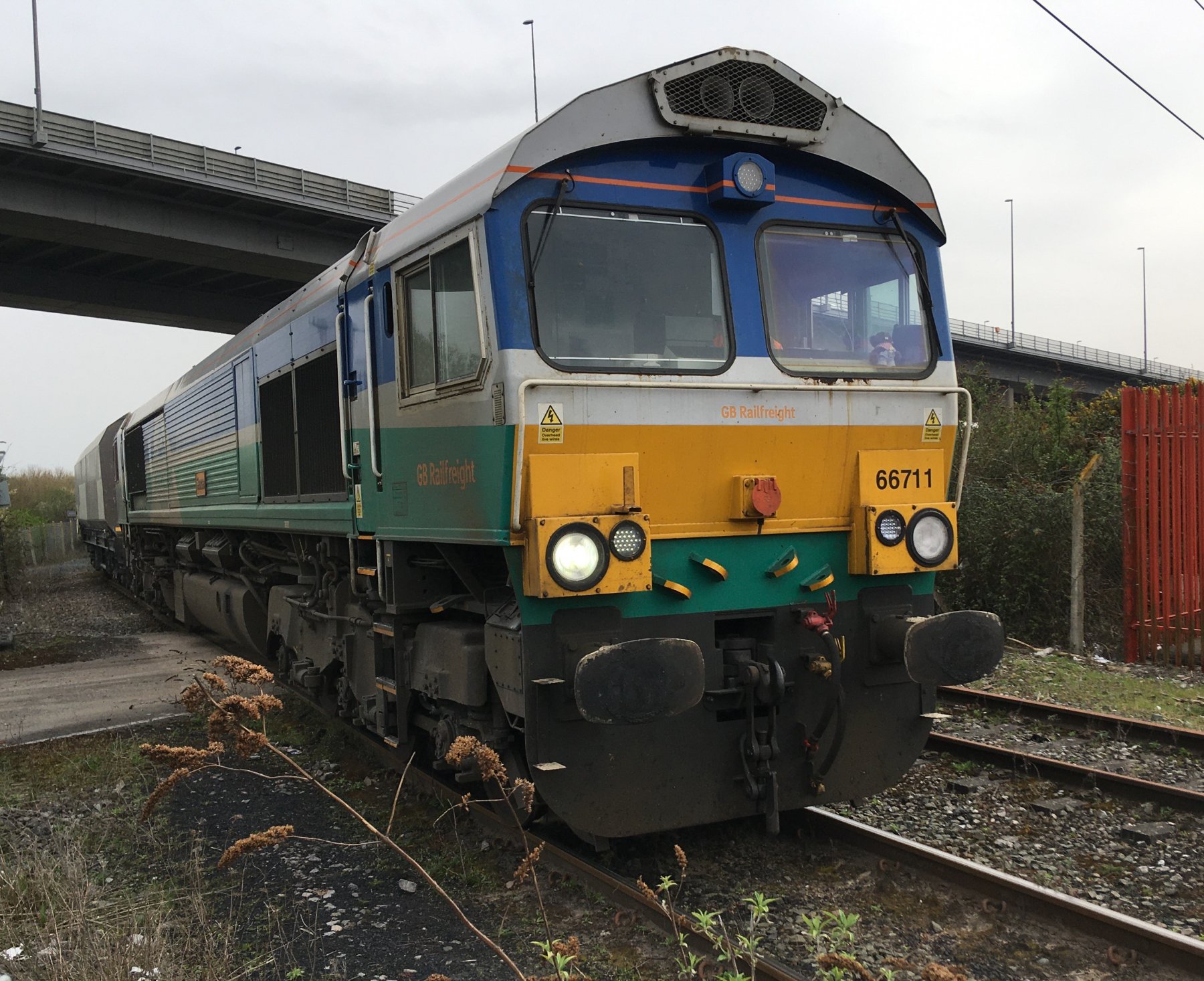 Photo of 66711 at Portbury Dock Stop Board — trainlogger