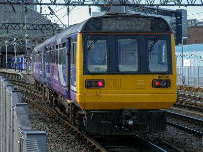 142046 at Manchester Piccadilly. &copy; llamafish