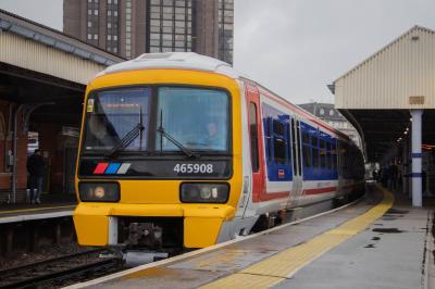 465908 at London Waterloo East. &copy; Zain