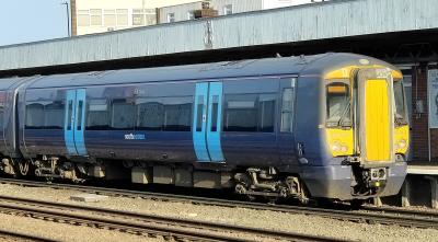 375914 at Tonbridge. &copy; Geoff