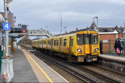507007 at Ainsdale. &copy; Brodie