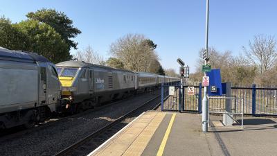 82303 at Bicester North. &copy; Luivery