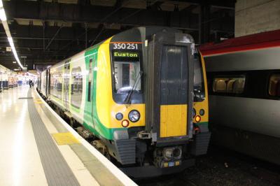 350251 at London Euston. &copy; linuxyeti