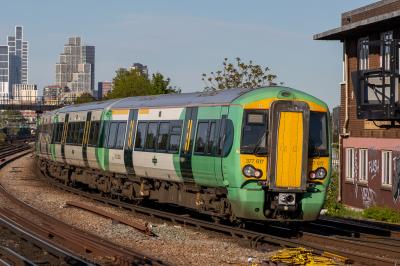 photo of 377617 at Clapham Junction