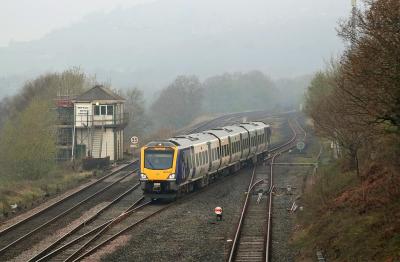 195102 at New Mills South Junction. &copy; stevexos