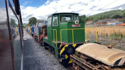 HE6950 at Andrew Briddon Locos, Darley Dale. &copy; al66class59