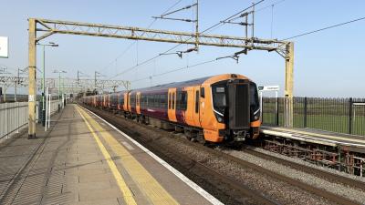 730043 at Cheddington. &copy; Luivery
