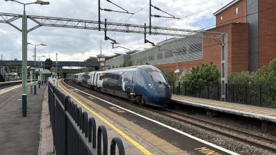 805003 at Wolverton. &copy; Luivery