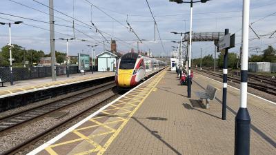 801226 at Newark North Gate. &copy; Luivery