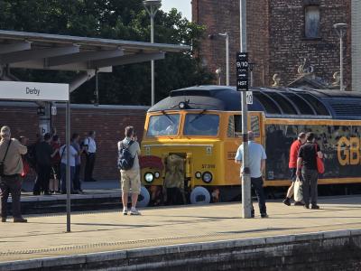 57310 at Derby. &copy; MikeMOL