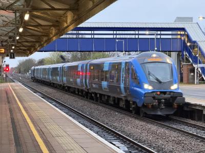 12810 at Bicester North. &copy; Luivery