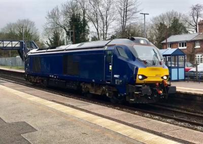 photo of 68027 at Hatton