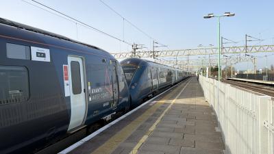 805011 at Cheddington. &copy; Luivery