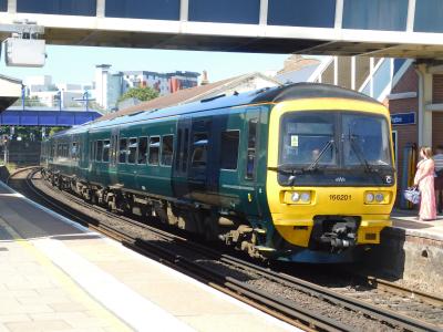 166201 at Fratton. &copy; Trainman5862