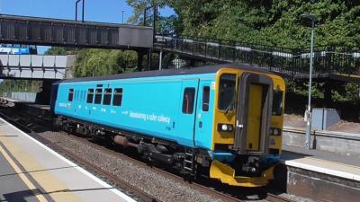 153385 at Keynsham. &copy; JM-Freightliner