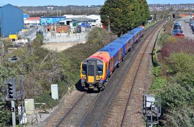 450024 at Hilsea. &copy; Bestieboy