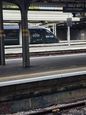 800310 at London Paddington. &copy; MikeMOL