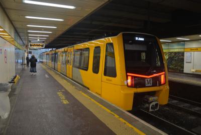 555041 at Heworth (Tyne & Wear Metro). &copy; AJax