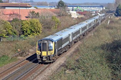 444031 at Farlington Junction. &copy; Bestieboy