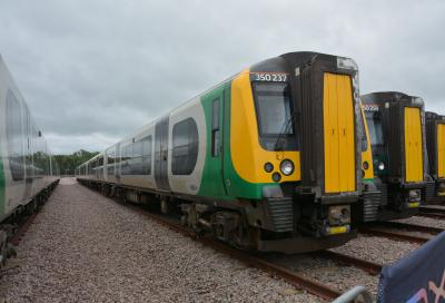 350237 at Long Marston. &copy; AJax
