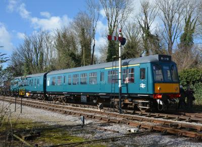 56271,51909 at East Somerset Railway - Cranmore. &copy; AJax
