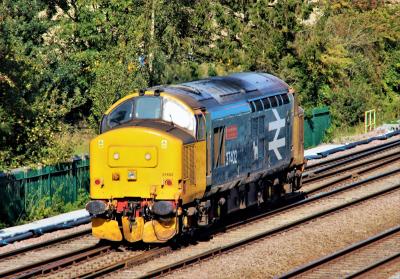 37402 at Colton Junction. &copy; stevexos