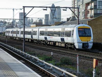 357022 at Shadwell. &copy; llamafish