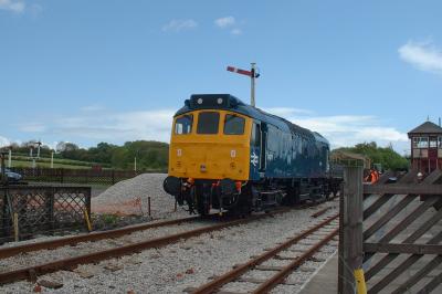 D7671 at Midland Railway Centre. &copy; trainlogger