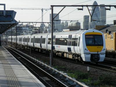 357011 at Shadwell. &copy; llamafish