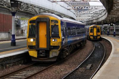 158724 at Aberdeen. &copy; South Coast Trainspotter