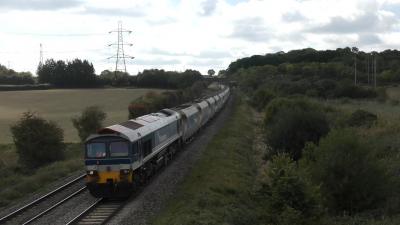 59104 at Berkley near Frome. &copy; JM-Freightliner