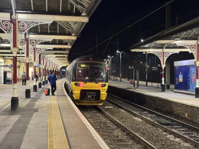 333012 - Class 333 / AC and AC/DC electric multiple unit sets — trainlogger