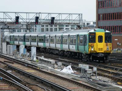 455822 at London Bridge. &copy; llamafish