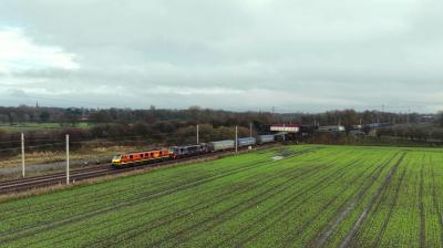 90006 at Winwick. &copy; stevexos