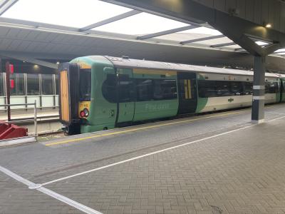 377449 at London Bridge. &copy; al66class59