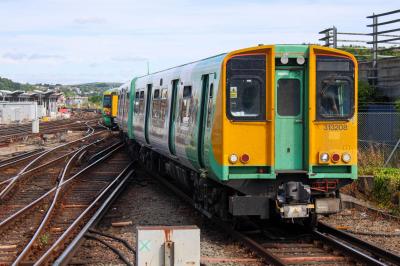 313208 at Brighton (East Sussex). © South Coast Trainspotter